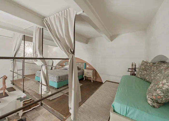 Poliziano 8 Apartment