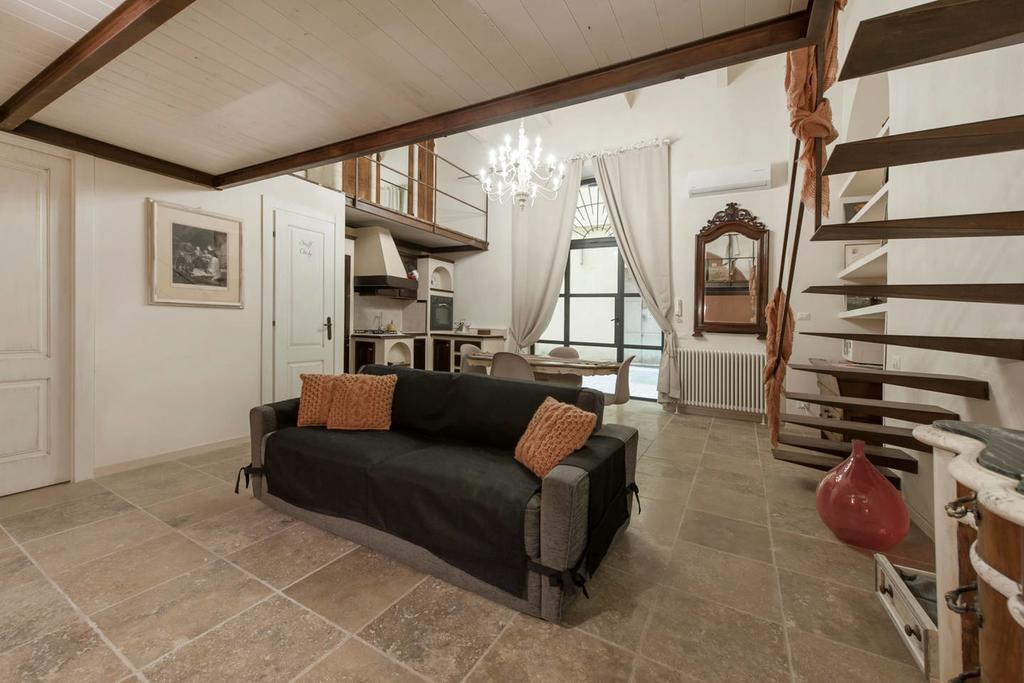 Poliziano 8 Apartment